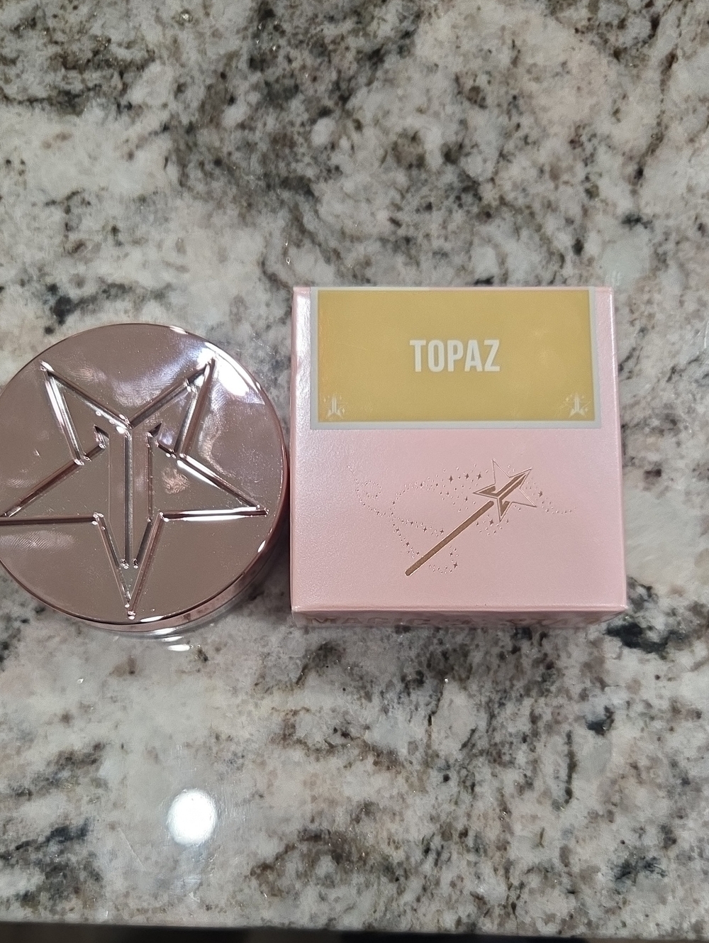 Jeffree Star Luminous Setting Powder In Topaz